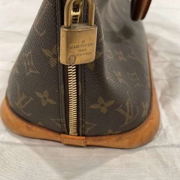 Louis Vuitton Alma PM bag used - Picture 3 of 15